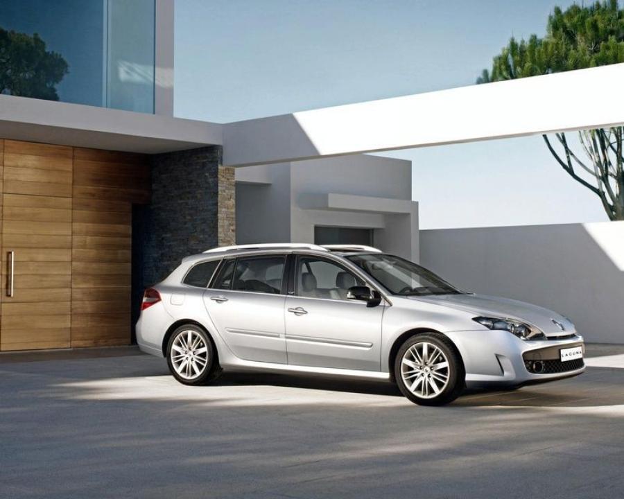  Renault Laguna GT 2008 года  (фото 41 из 62)